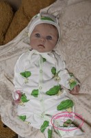 пухленькая девочка